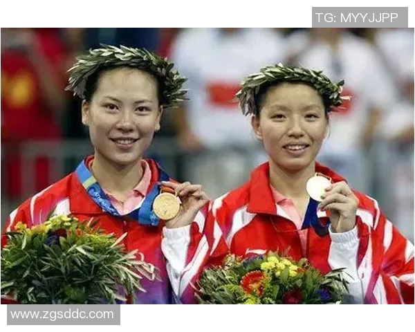 重庆羽毛球队在选拔赛中以66分稳居积分榜首位展现强劲实力