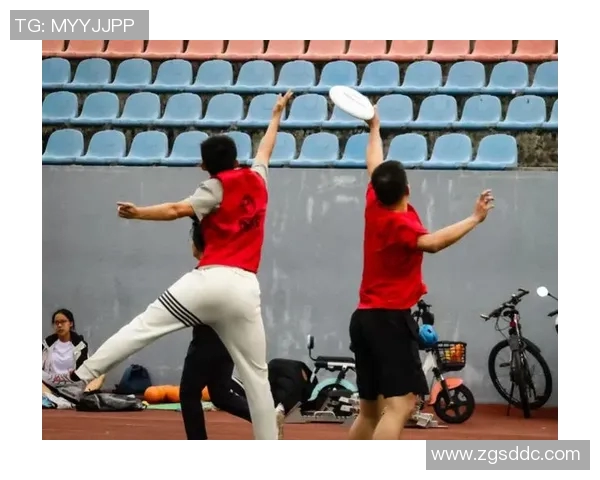 飞盘盛宴：深入了解重庆飞盘队的默契配合与团队精神